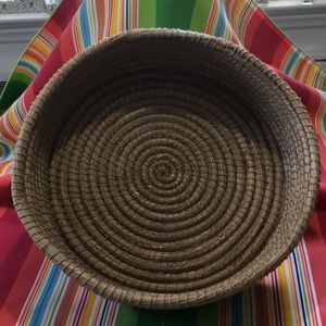 Vintage Handmade Large Round Basket.